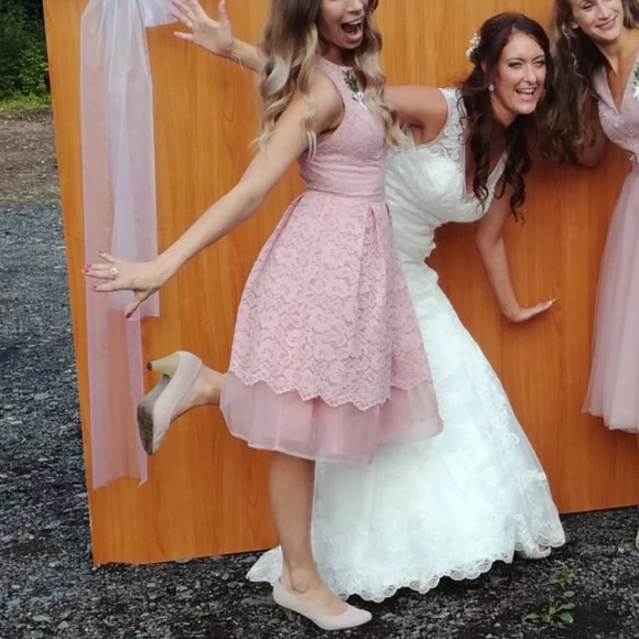 Chi Chi London - Lace dress with open back (UK size 8 - US size small) - Picture 6 of 7